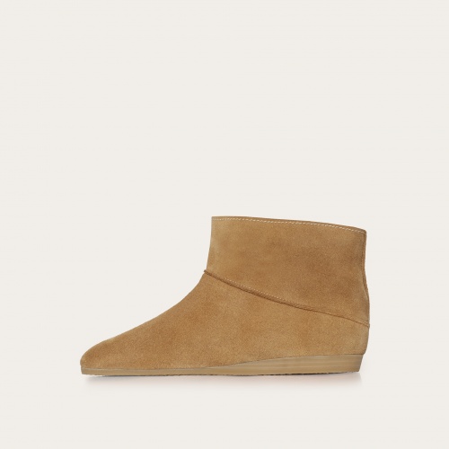 Vanya Boots, sand velvet